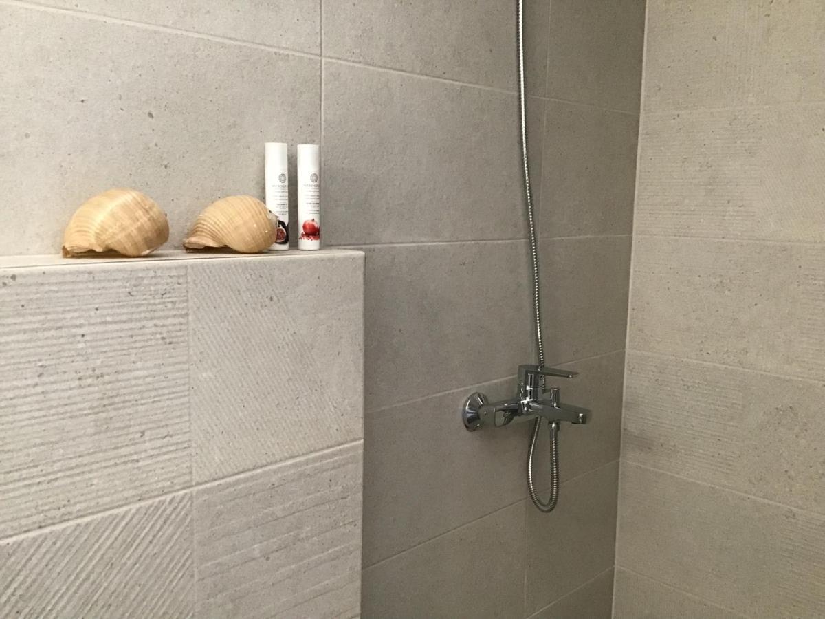 Albatross Holiday Apartments アギオス・ソスティス エクステリア 写真